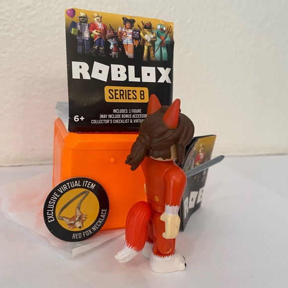 Roblox Series 8 Wisp Figure With Virtual Code - Picture 2 of 8
